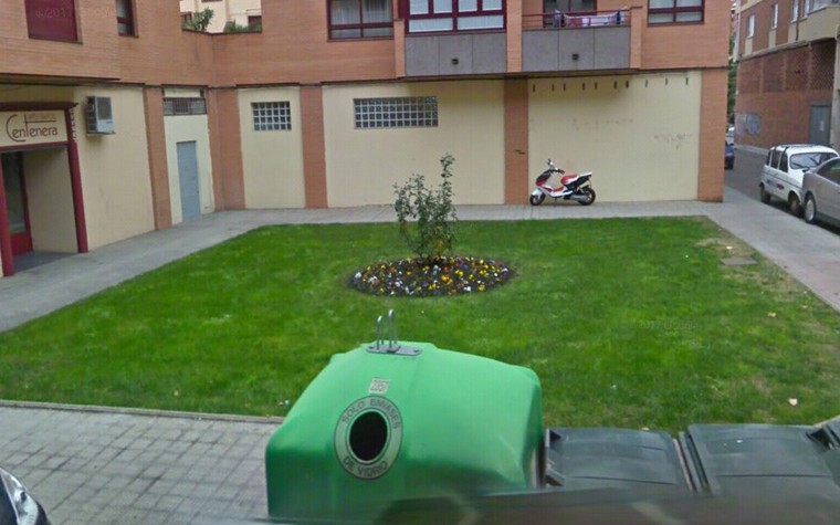 Screenshot_2018-04-24-07-09-22_com.google.android.apps.maps_1524546599300.jpg